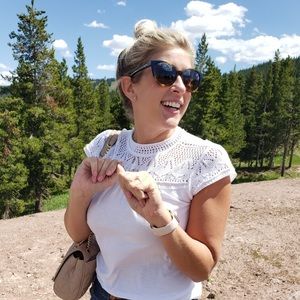 Meet your Posher, Melissa